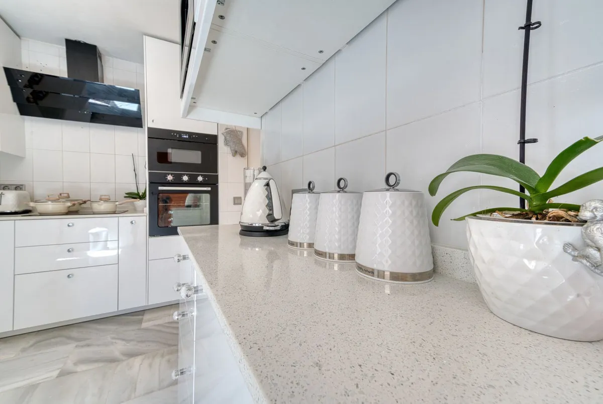 cee3e03b-4671-4b17-8daa-70082708dba6