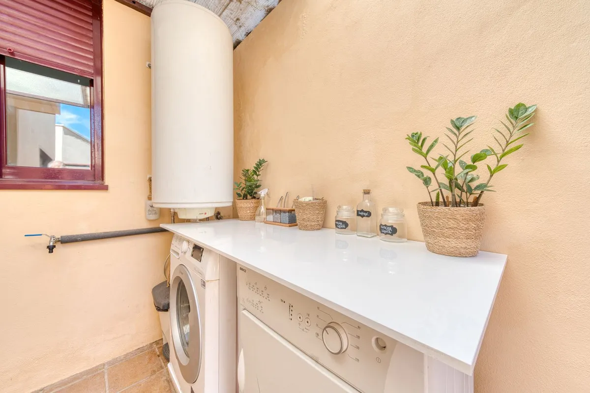 ef71faa1-753b-4935-bee6-ac345745365e