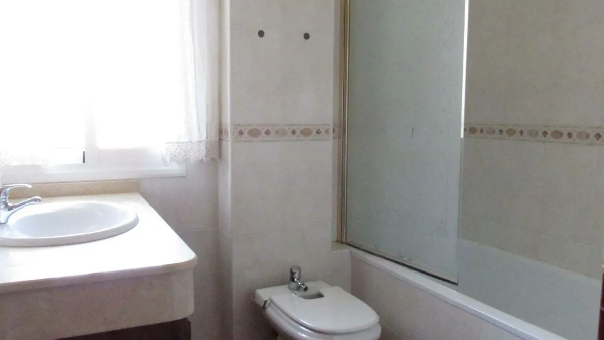 b6deee45-2b56-4e6e-ba80-1bc4e2eb3ea3