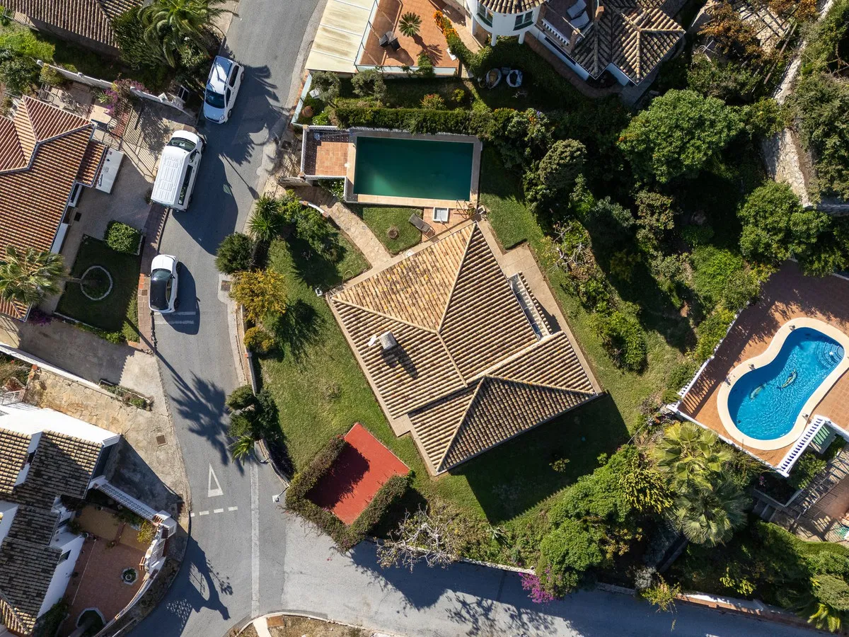 0b68c0e8-7e68-4c24-9fcd-f71e591a6b93