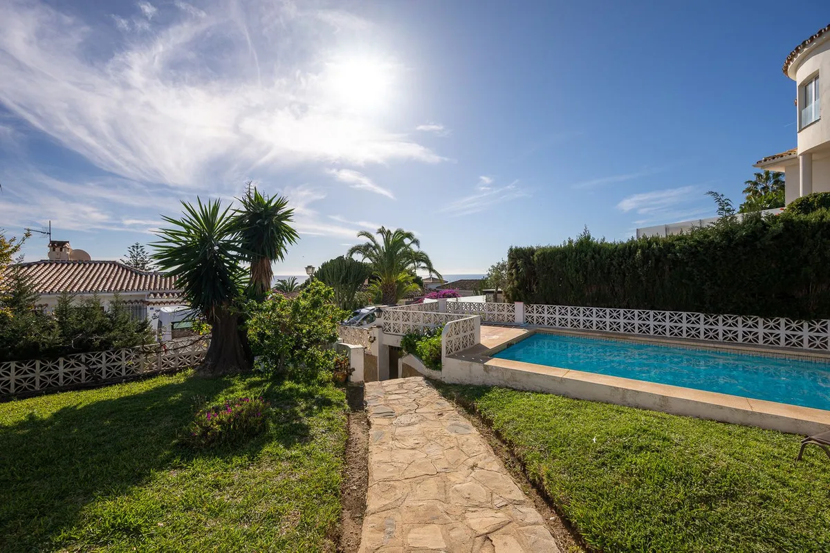 a2e6faed-6bb5-4fc4-a903-25c72c1002d4