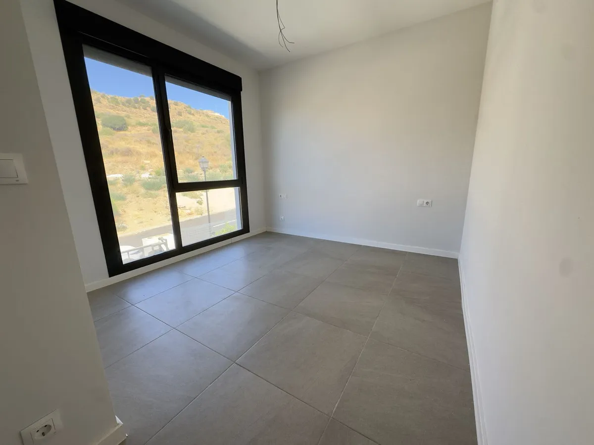 27d4b0f5-662f-4deb-a59a-9b3772cd6f97