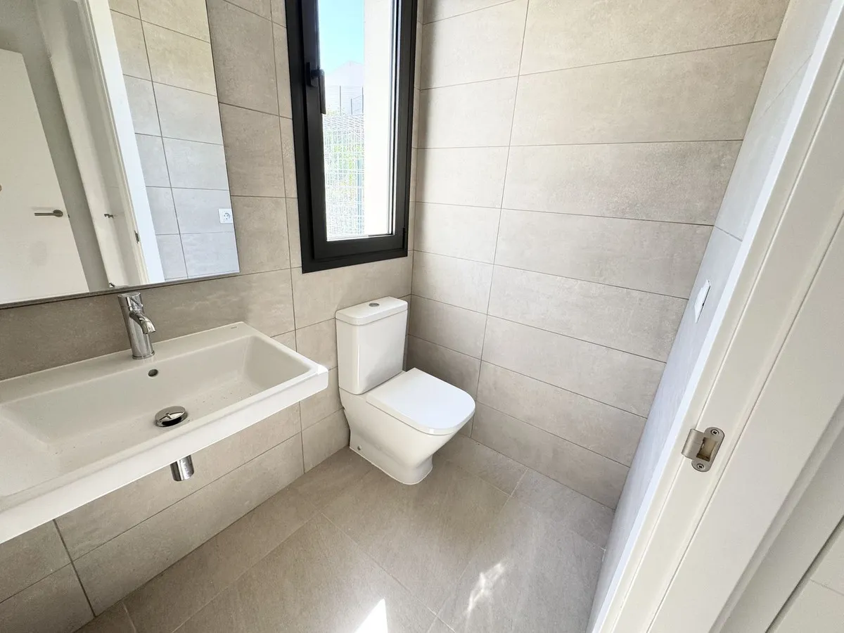 6b61241a-95c1-48cf-898b-40567badd426