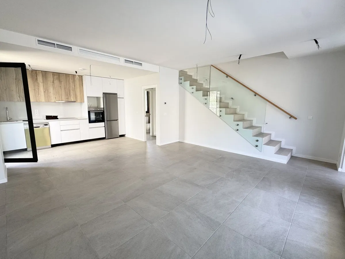 a854db09-ad9a-4d96-a57d-70b440364507