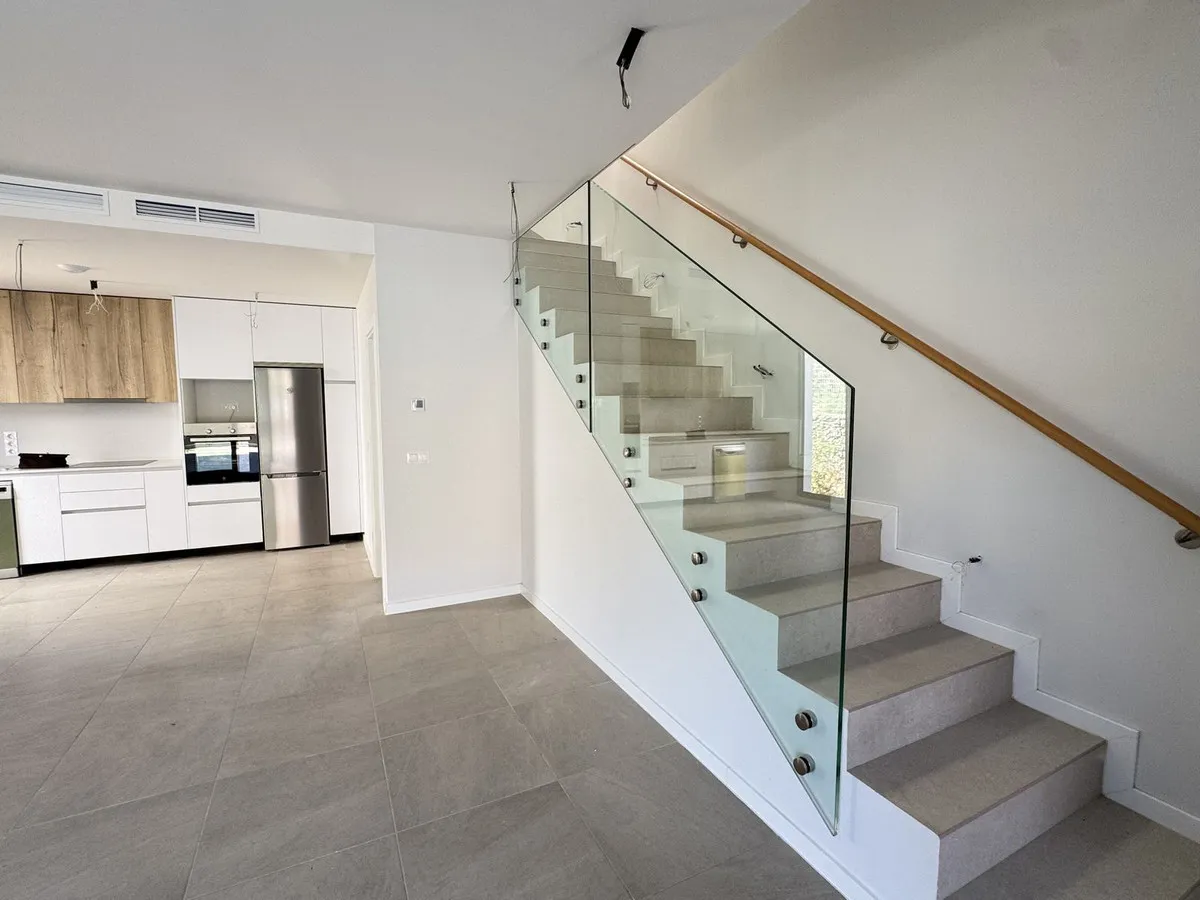 b4cf4613-b083-4740-a2ae-9e306ec4e346