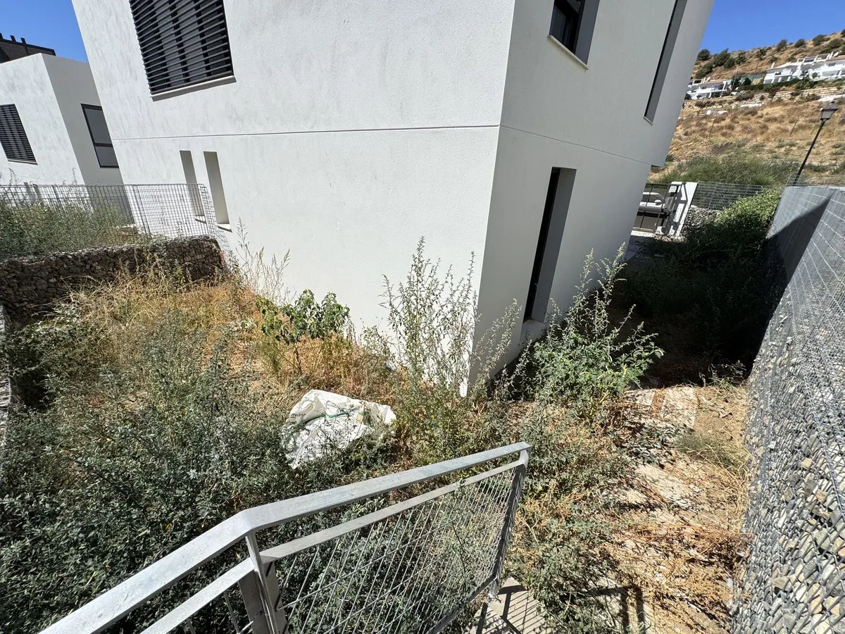 c3e761bd-40b7-486c-b289-aebd2ae958d2