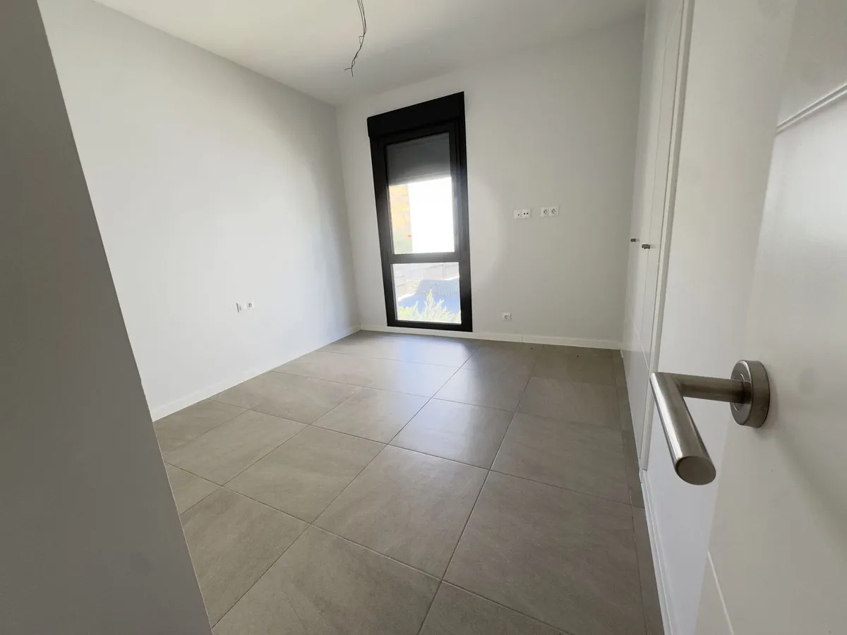 cc8f95eb-86c5-42d8-8cd3-e01604494f19