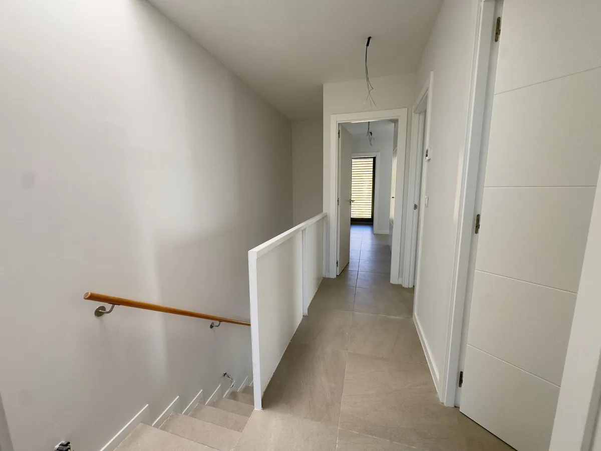 e7647f23-9245-469a-a0b5-d7a5f8e608ae