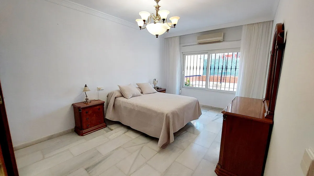 0a0b12bf-f9ff-4a4d-b5a9-7c17cbb86a93