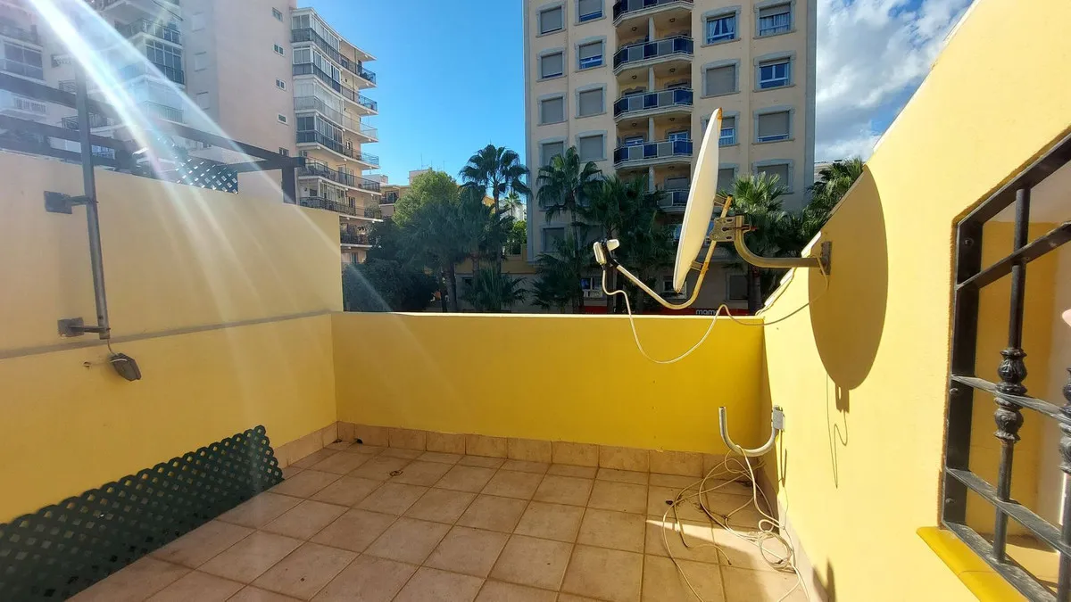 2c8aaffe-e1d8-4279-987c-ca2b375775e5