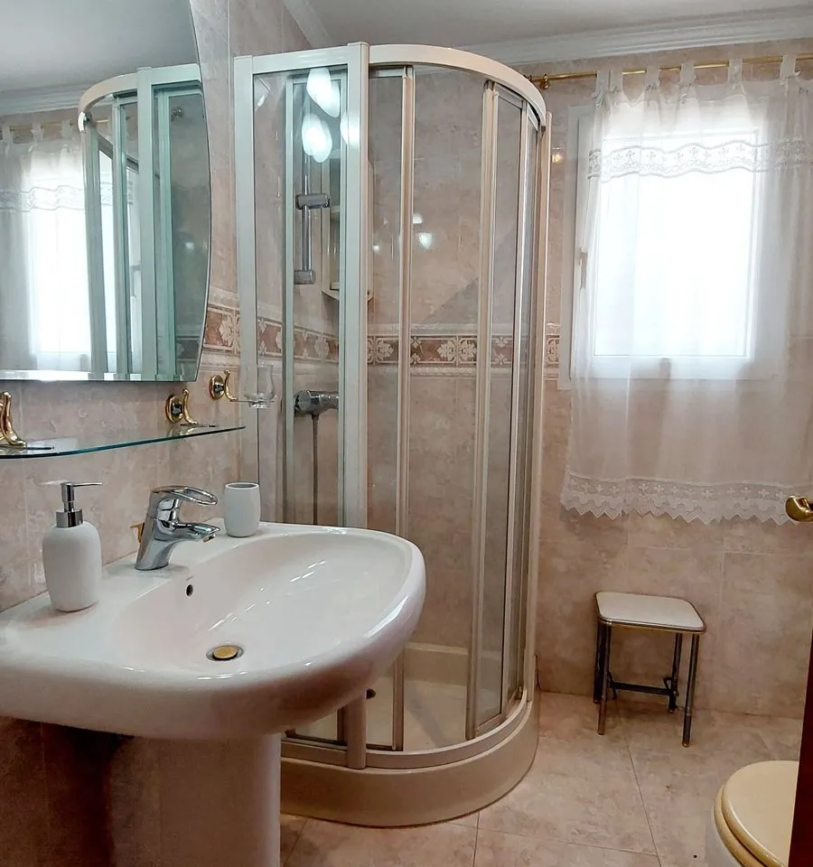 4735ec36-fe55-4765-926e-b64e0ffe7370