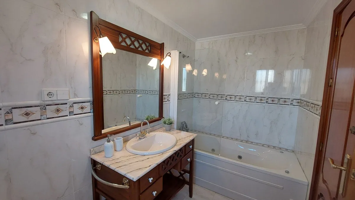 c440d6e1-7d16-4a1a-a989-518a55fef638