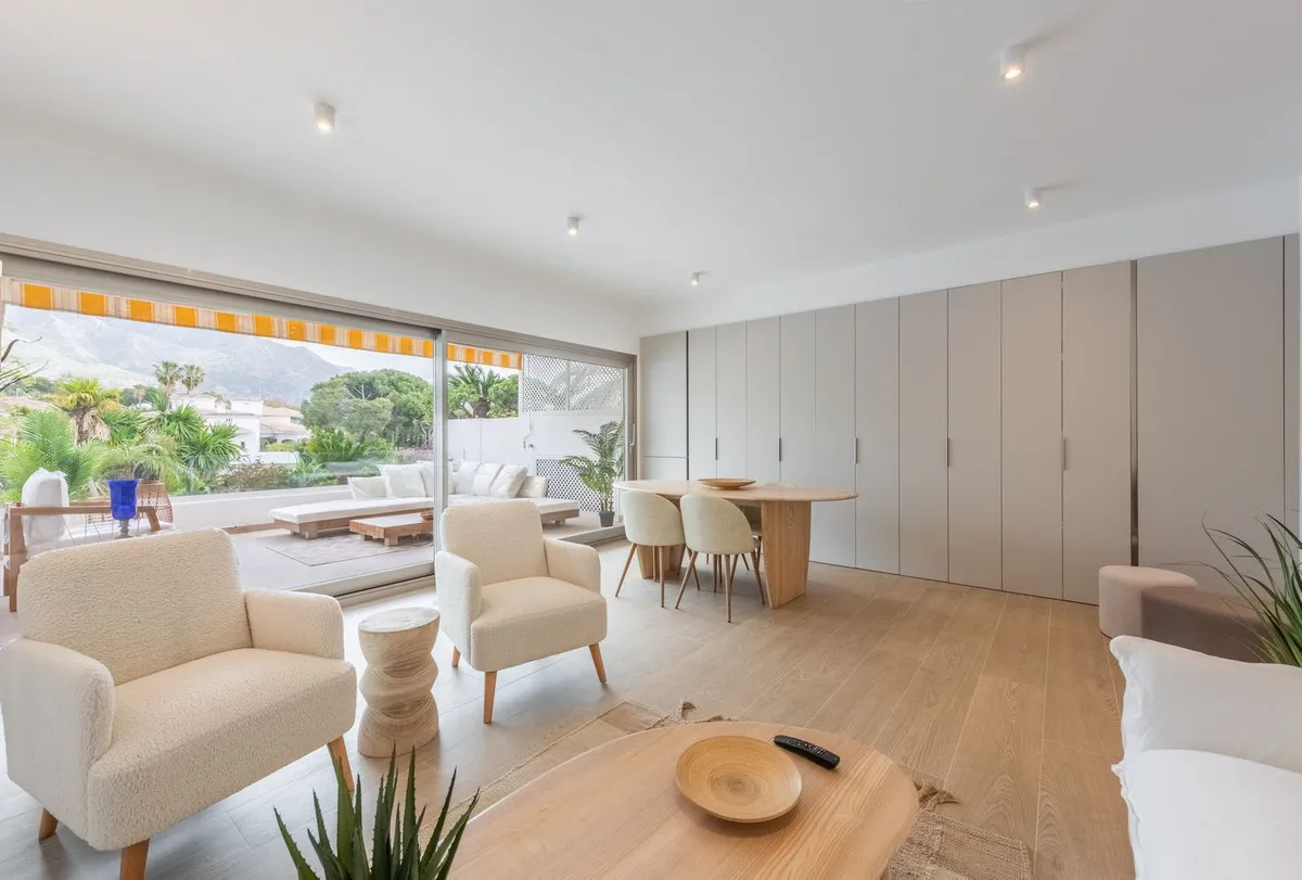 19179895-42a7-4455-ae0b-d19a371fc786