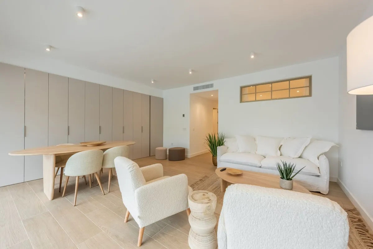 22b485fd-87d4-439b-9403-f77c4fdd54a0