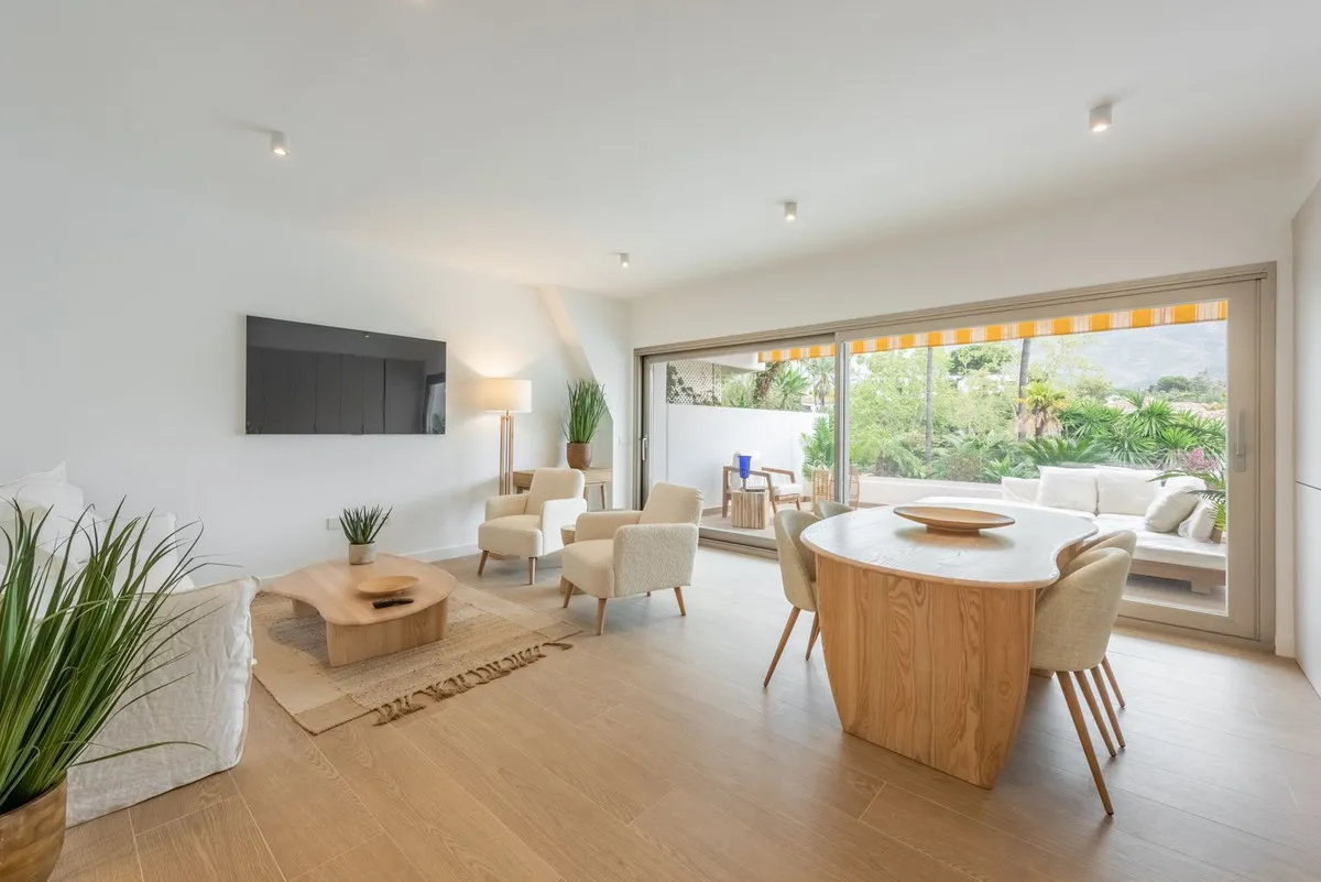 e7ca1718-61e2-4a4d-8b4c-3f13d3edcbbf