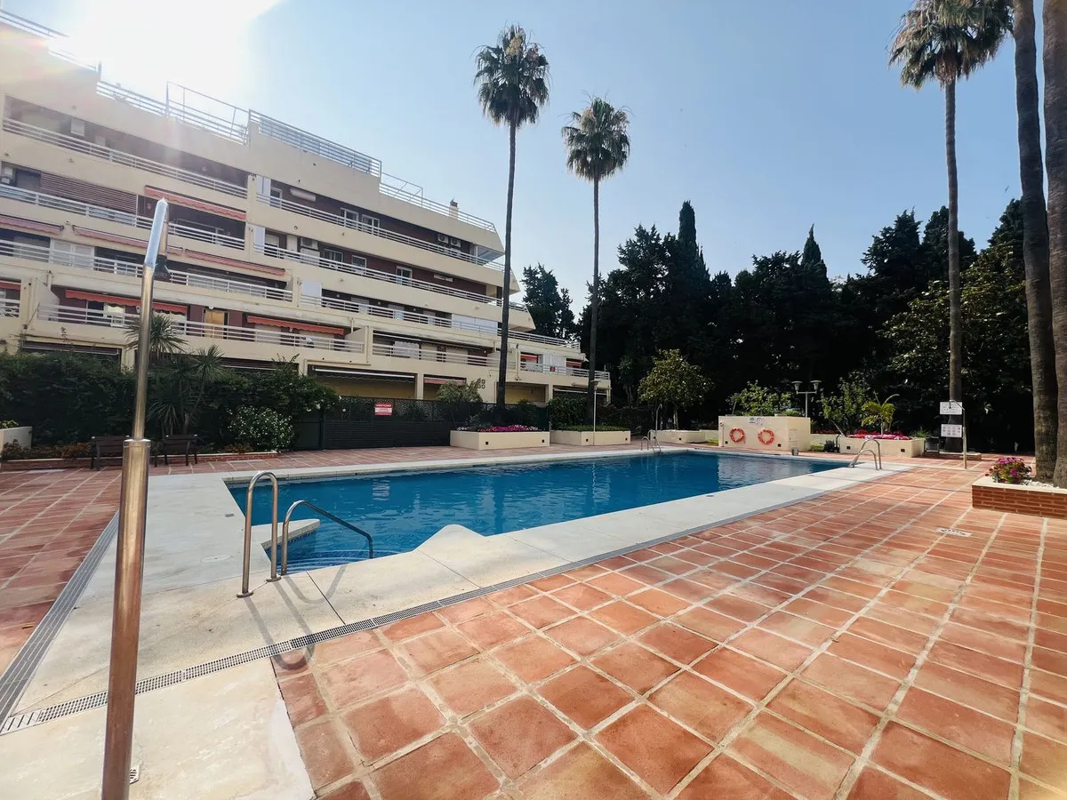 811c6ee9-ae40-46d0-bb6d-809d40ede85e