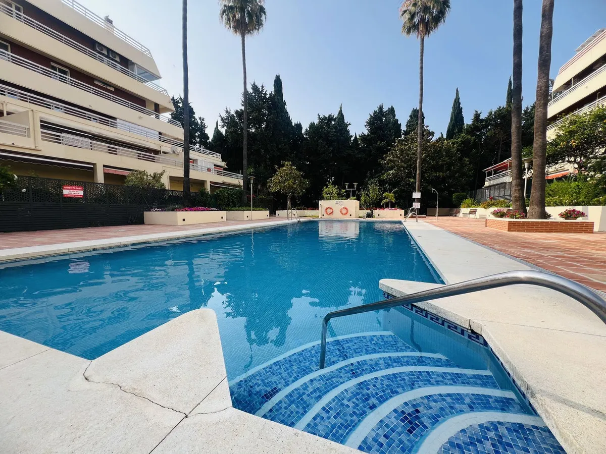 844913a1-cdd8-43e0-b980-52d470ccd496