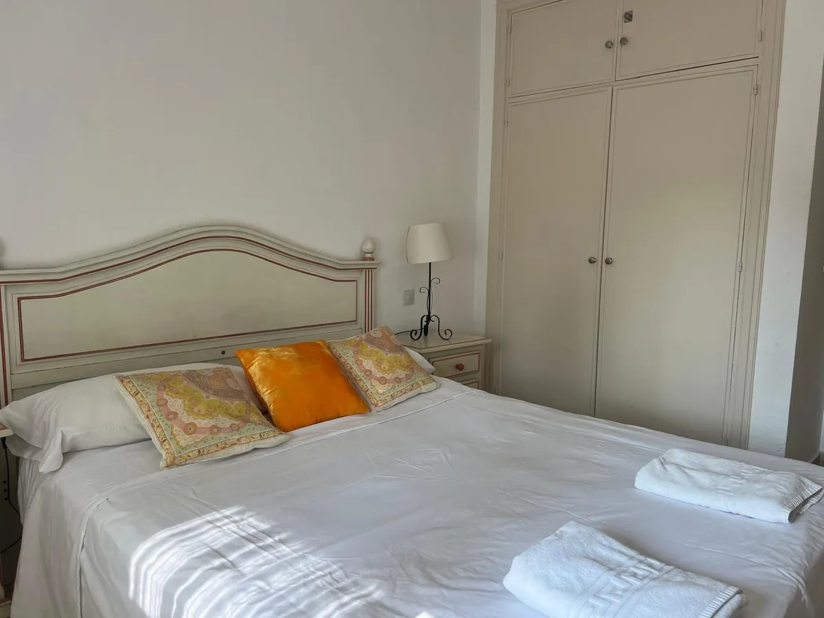 c1b9f2b3-2579-45a2-9d70-1617bfdbac03