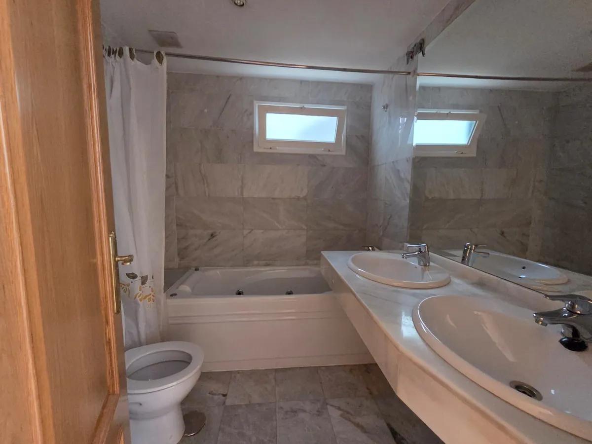 0c596fb9-1485-417c-89b9-53ac2f8443f1