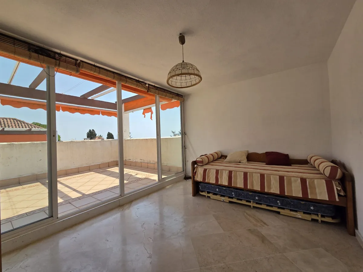 c40b4bd9-0edf-43f0-99f0-922ffb0c1dae