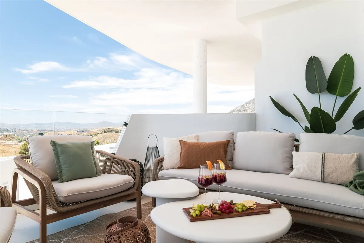 560c085d-5926-41a3-981a-d2c072a55365