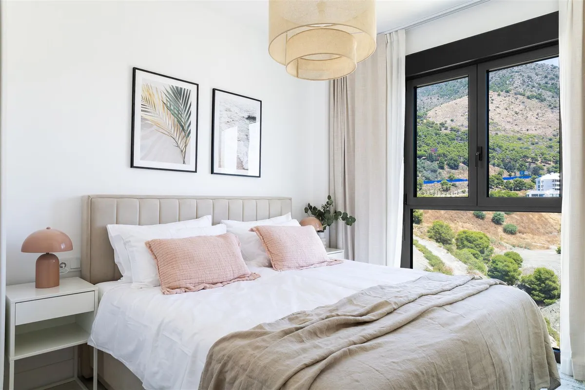 b8a14bd1-4073-449f-966c-83f15a1e6d86