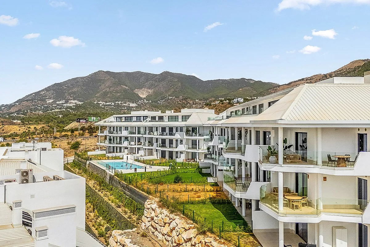 e455fe09-8418-42dd-b6ba-4d6721709871