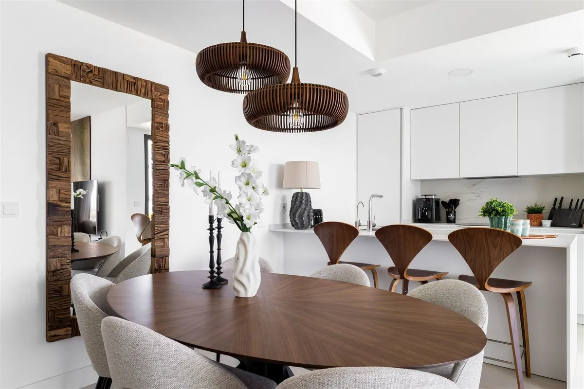 f845cf12-4d93-4586-8757-d6202fa53a07