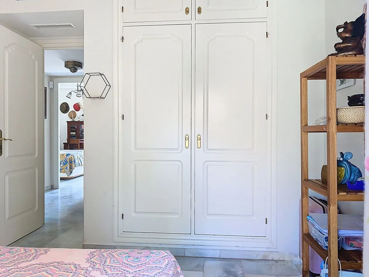 2f325d0c-3062-4851-b124-18357b94dd2f