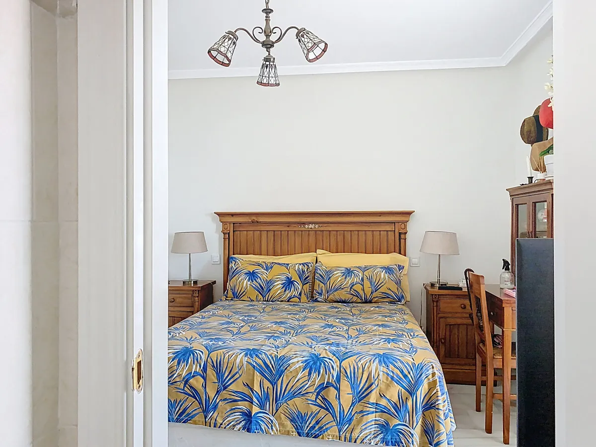 52c06b93-a469-46e3-9da9-7e10793ccaf3