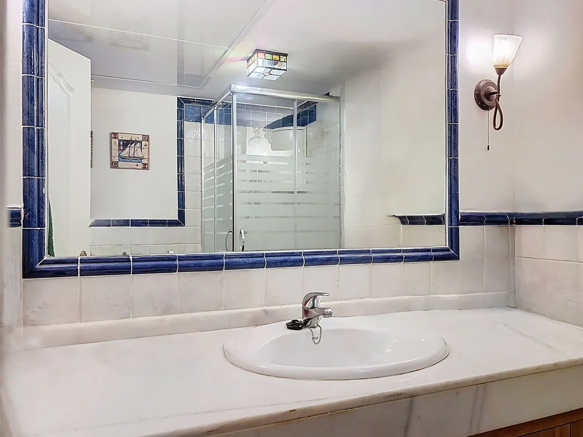 a756c57f-e991-40a3-afcd-dfa418d22409