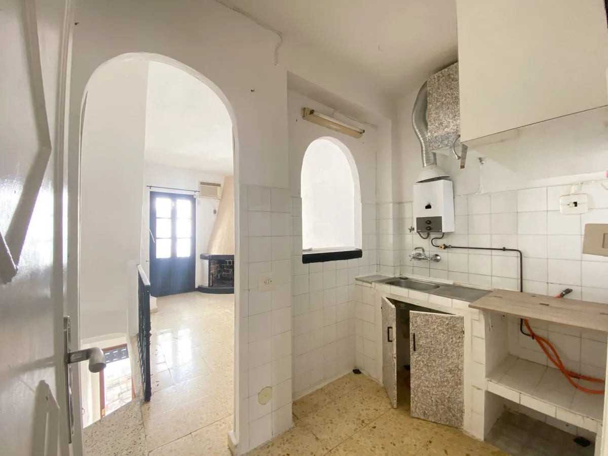 098045b0-3b0e-4e22-88d9-c6685c043d9c