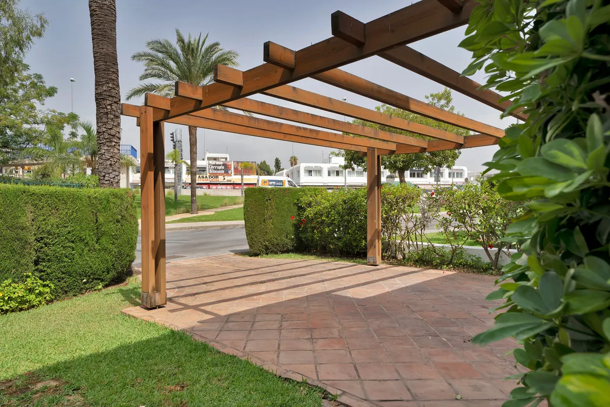 52714d86-e368-4489-aa75-52647fd35950