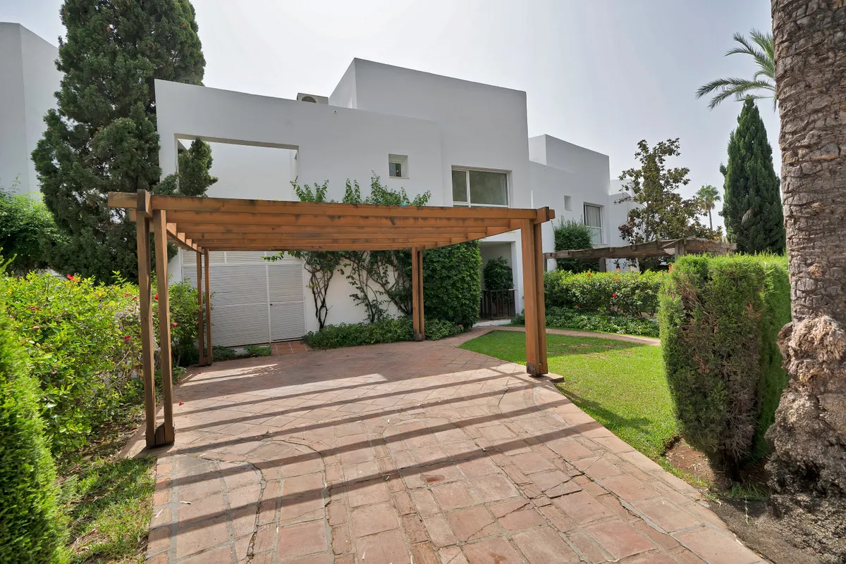 80c34b76-7509-4bea-84d1-f016c4ed1725