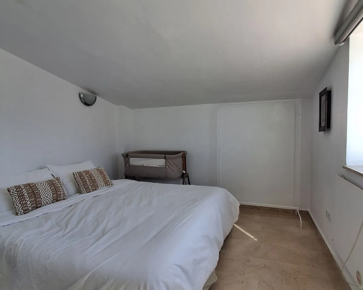 0f34b9b6-4337-4e1d-99d0-69011767a36f