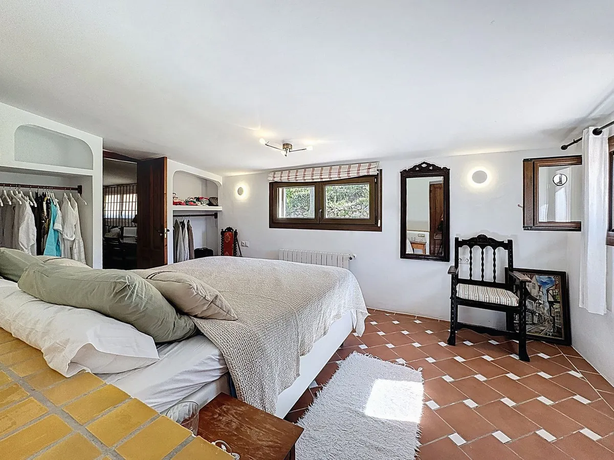 12d130f7-08b5-439b-bb08-aa5255ae4cbc