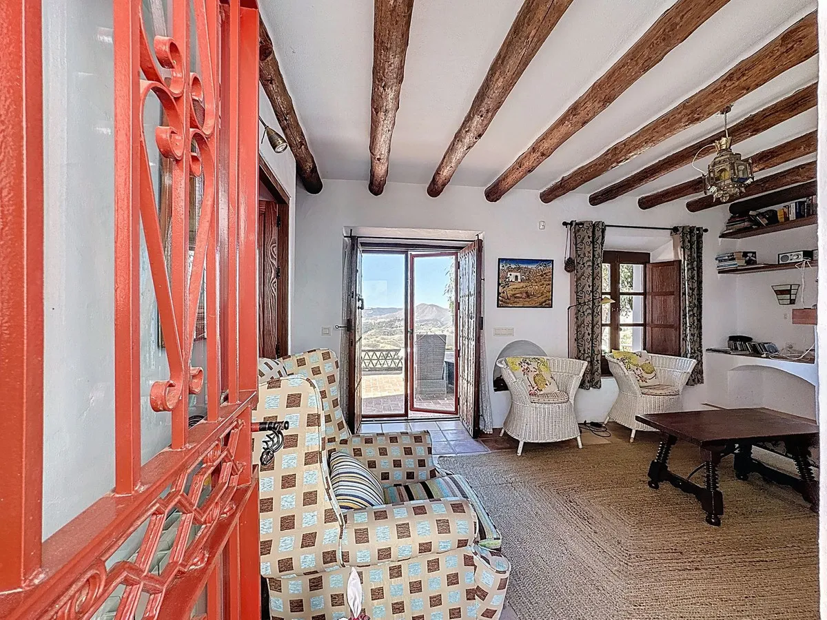 cfb3b49c-5960-469f-9528-a3329657a233