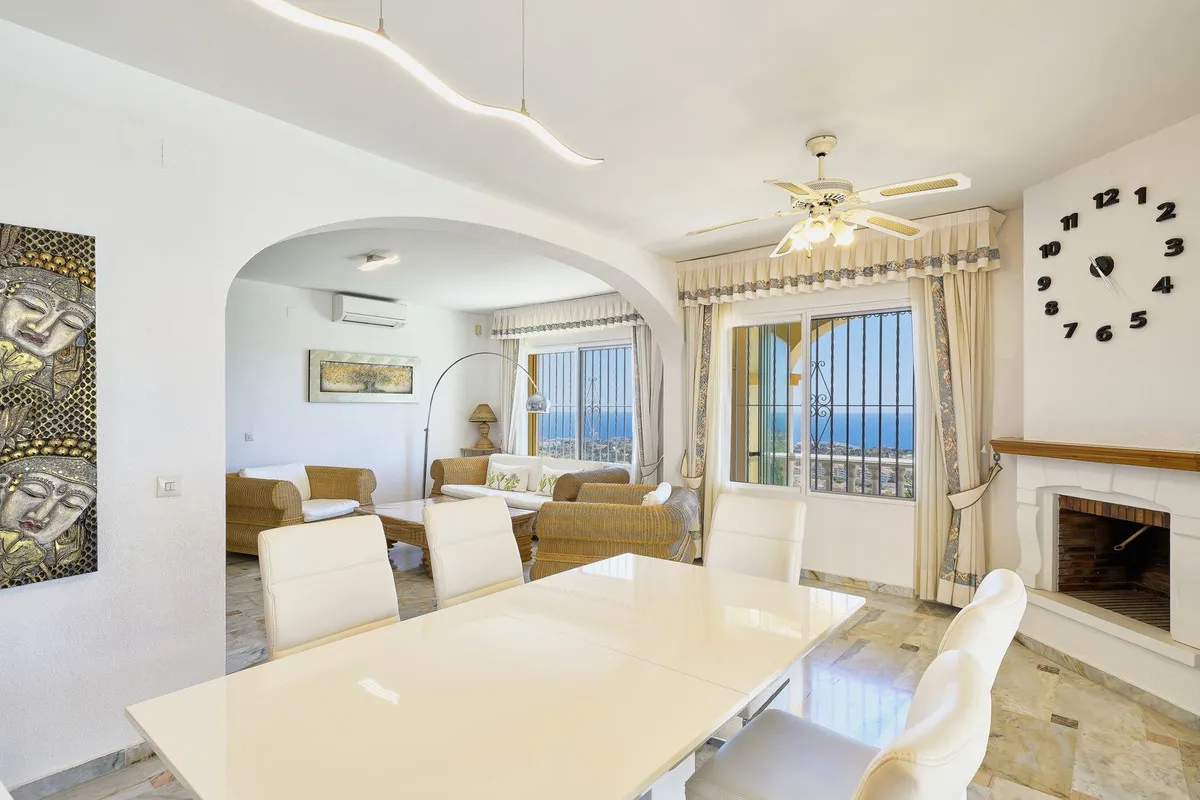 380d2b3c-352b-4a4a-a35e-4e9ca67522d2