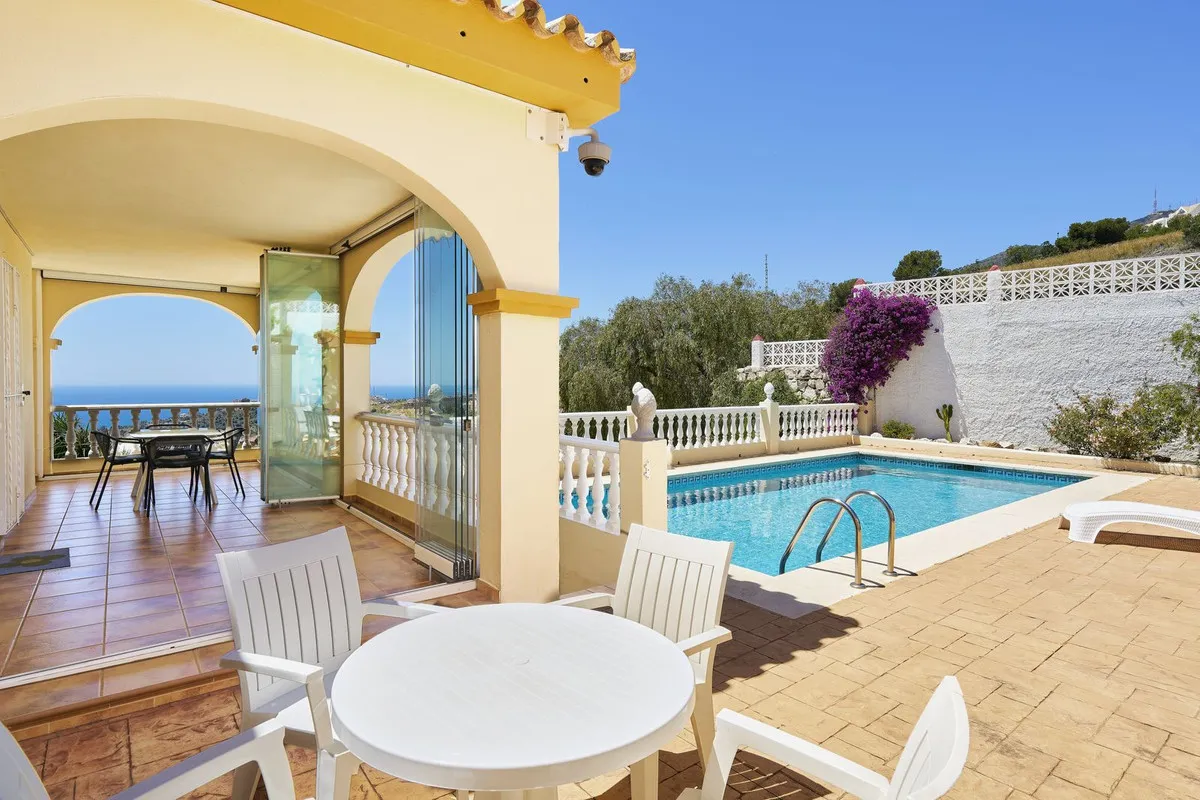 49de63aa-f5c8-4a78-8b34-f41cef8c49d5