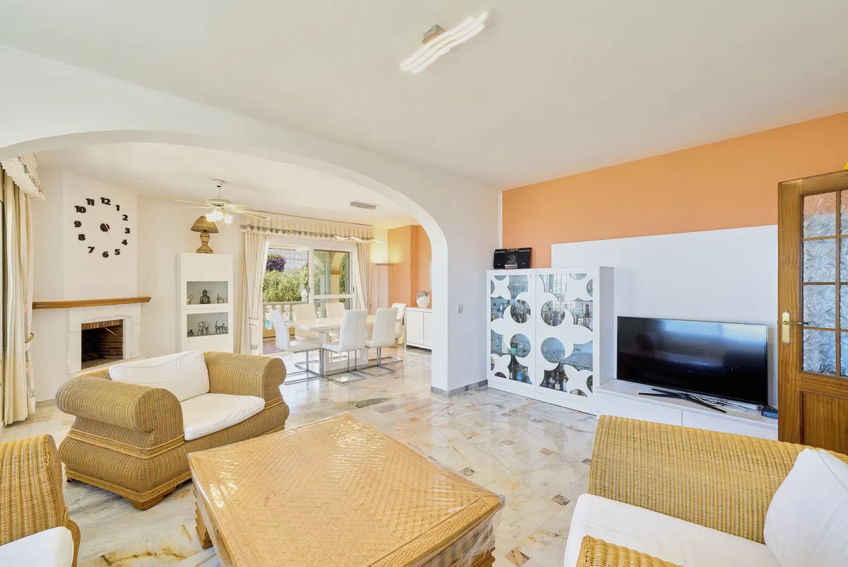 9a0a40c0-d4bd-45b8-86b9-2ecbf85f8839