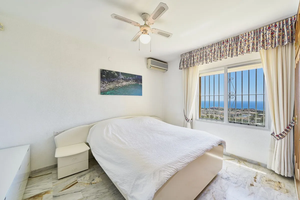 bd9a3dc2-fe77-43ee-b428-eacc21784831