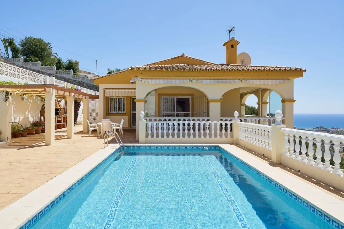 ebd4df40-5ab0-4612-81de-7885fded4724