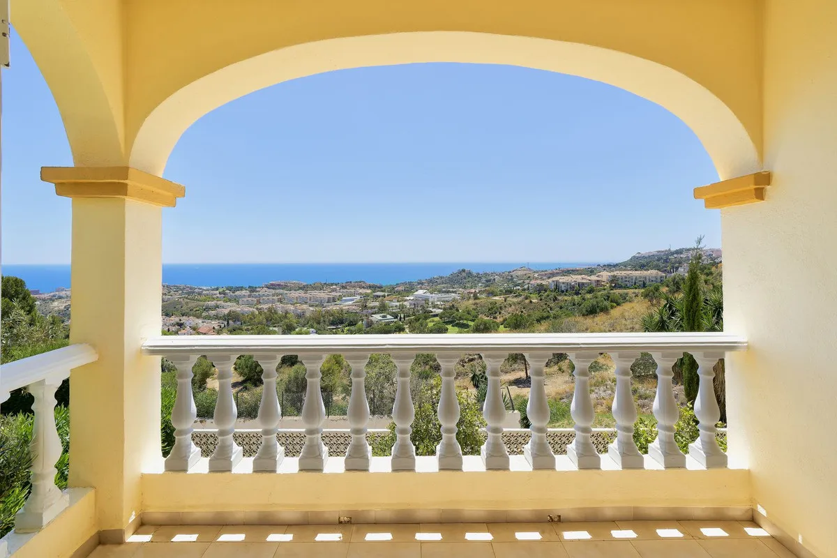 ee5c06b0-f5c5-4e4b-8281-9b8654df16da