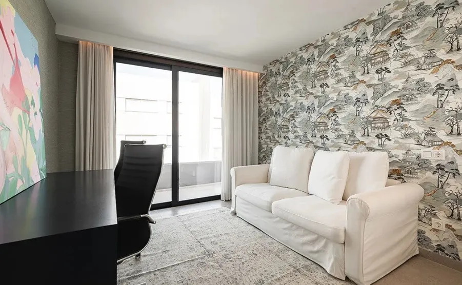 205a5bf2-2864-4061-a794-d186efd006d4