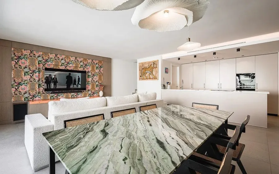 9a36a746-dc6c-4607-a935-e9a629fad3f1