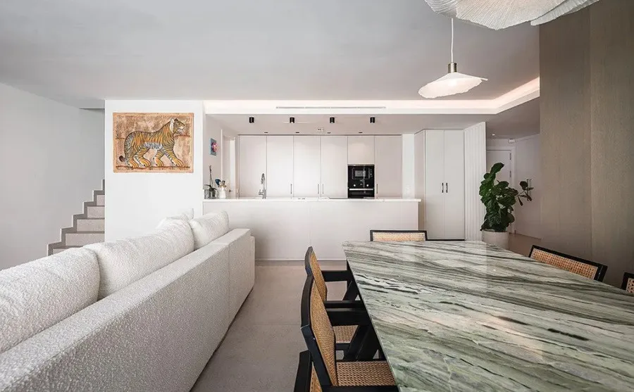 d3a8d478-227e-472b-9c44-587783abf835