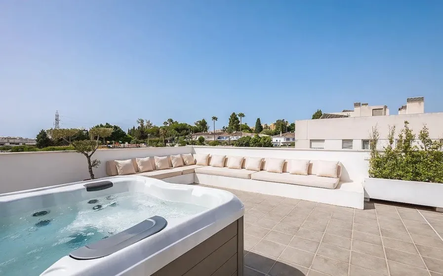 eacf0add-cd44-42f9-b2e8-dd314276fde6