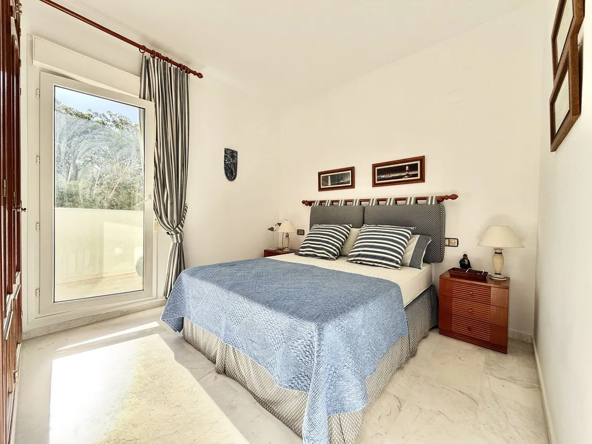 84df7c54-212a-489e-b37a-178290746eef