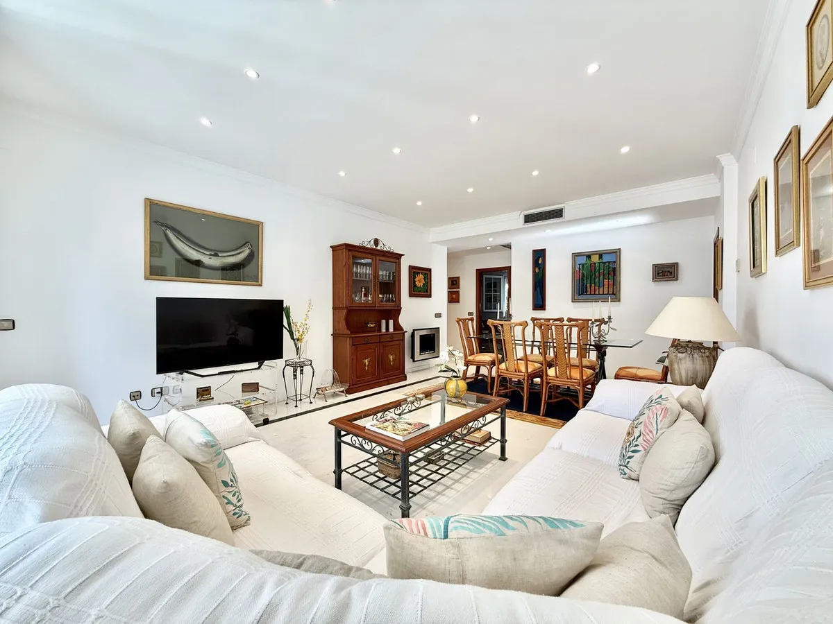 9c995d86-1d2f-4f99-8f41-2375452d3a85