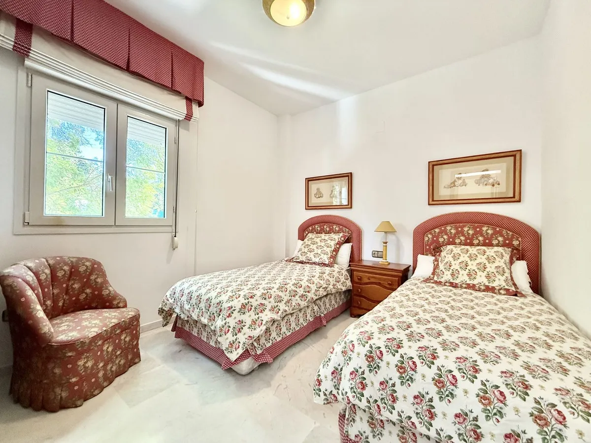 b2a3fa30-5b80-496f-9aef-54f1d57bc9ad